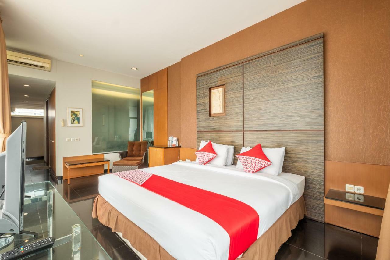 Capital O 874 Hotel Nyland Pasteur Bandung Exterior photo