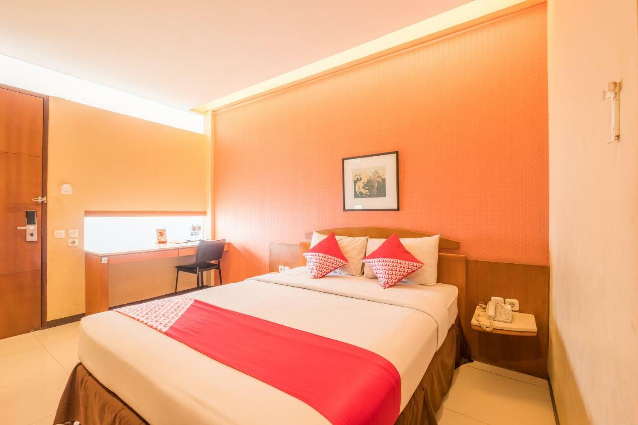 Capital O 874 Hotel Nyland Pasteur Bandung Exterior photo