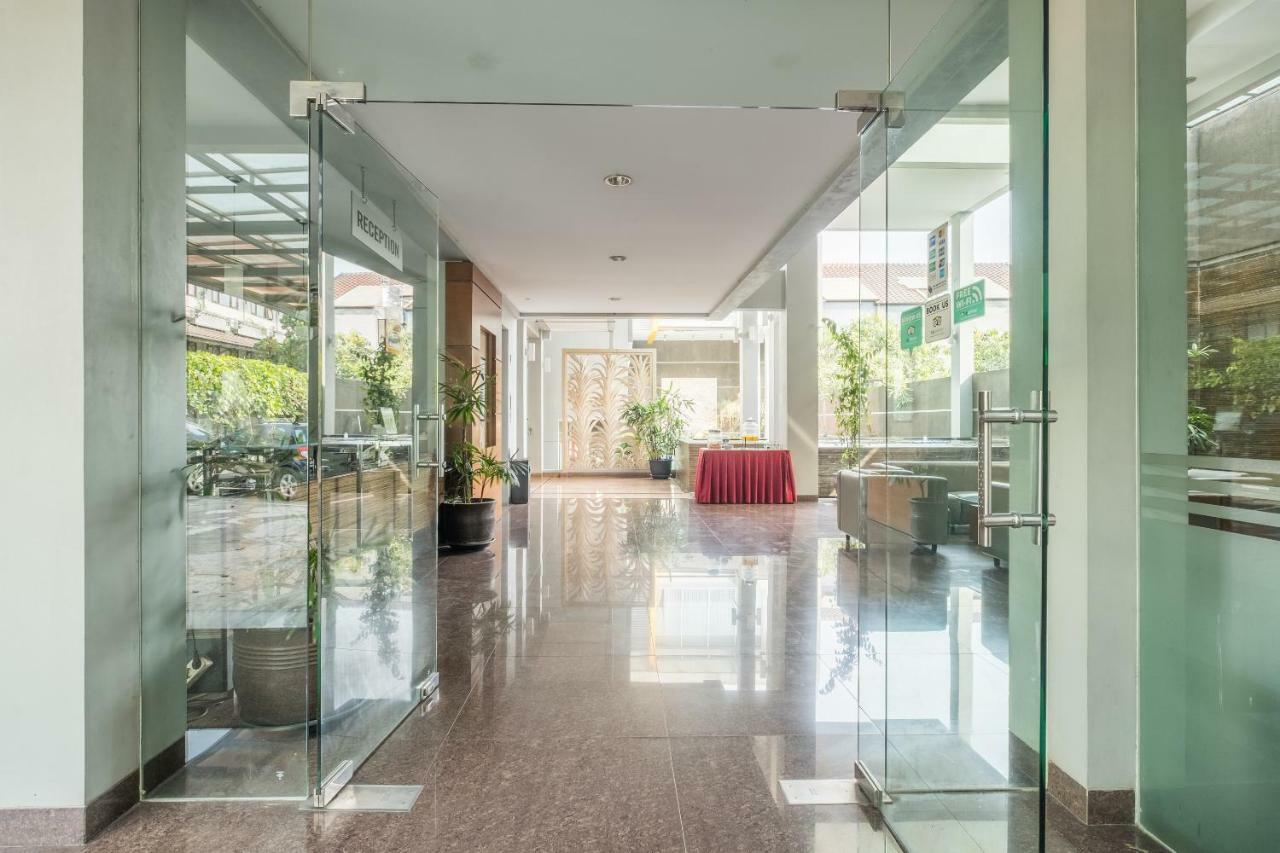 Capital O 874 Hotel Nyland Pasteur Bandung Exterior photo